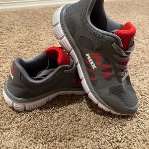 Reebok Comfort Sock Shoes. Men’s size 8.5/ Women’s size 10.